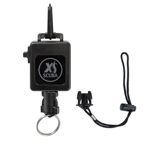 Flashlight/Camera Locking Retractor CL18